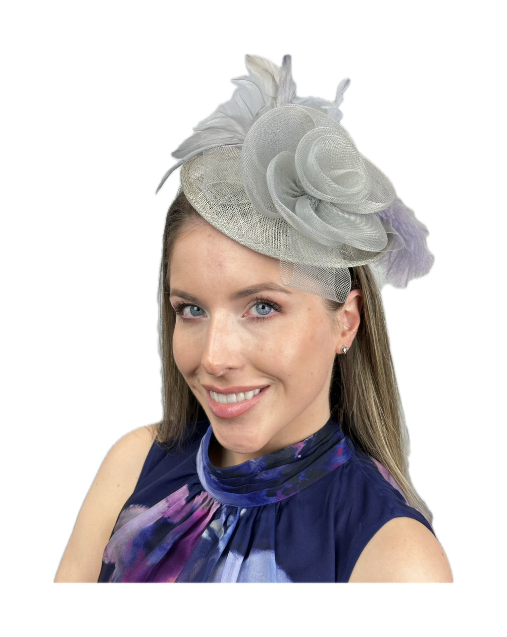 classic feather fascinator with a elegant rim