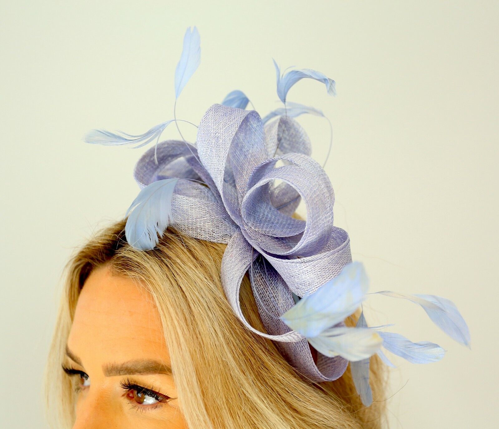 Large Gorgeous Feather Looped Fascinator