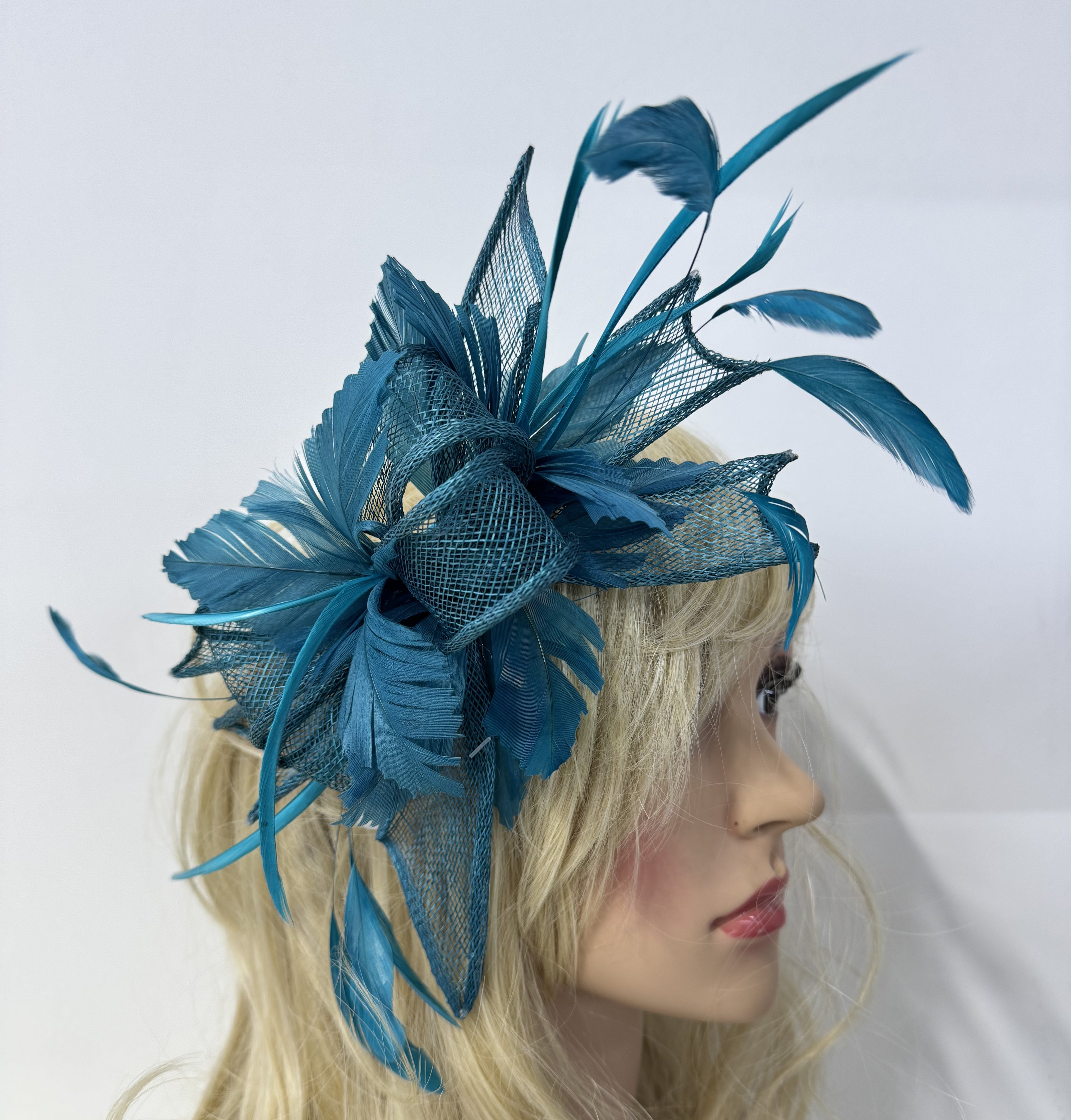 Medium Fine Leaves Fascinators