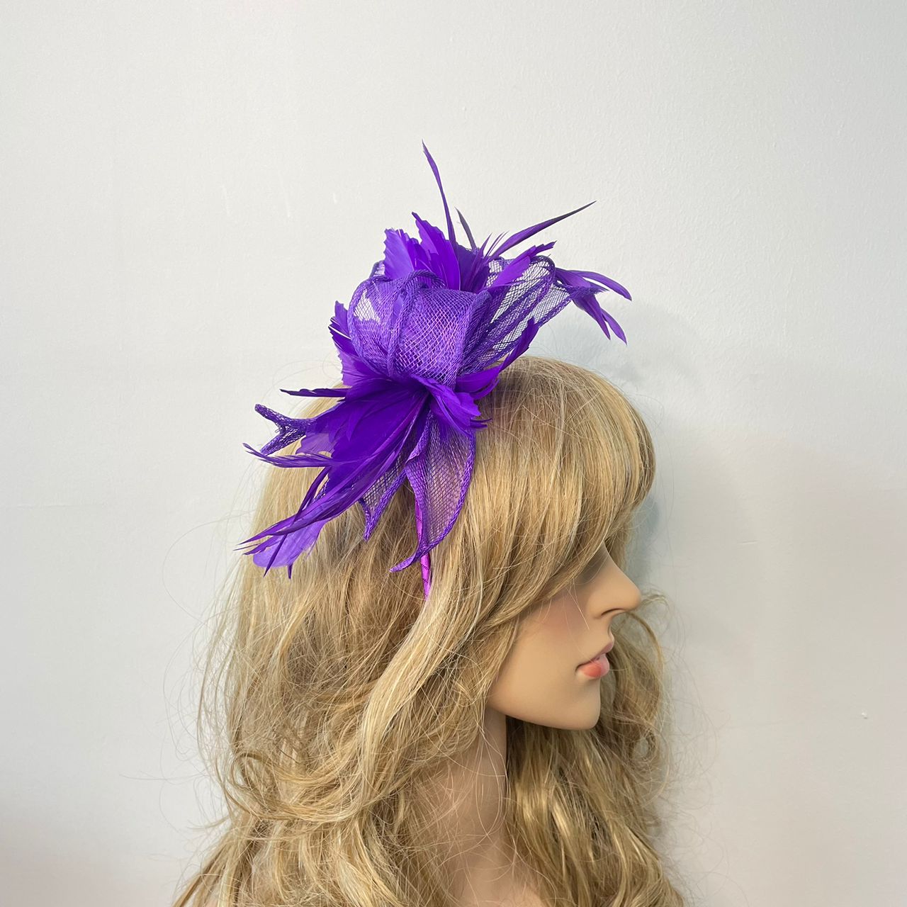 Medium Fine Leaves Fascinators