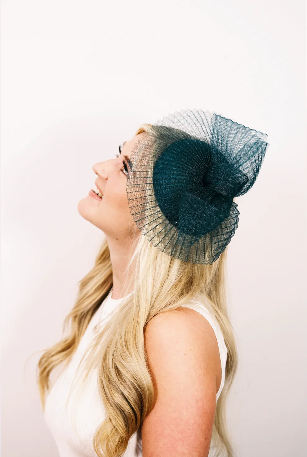 Medium Charming Derby Style Hat Fascinator